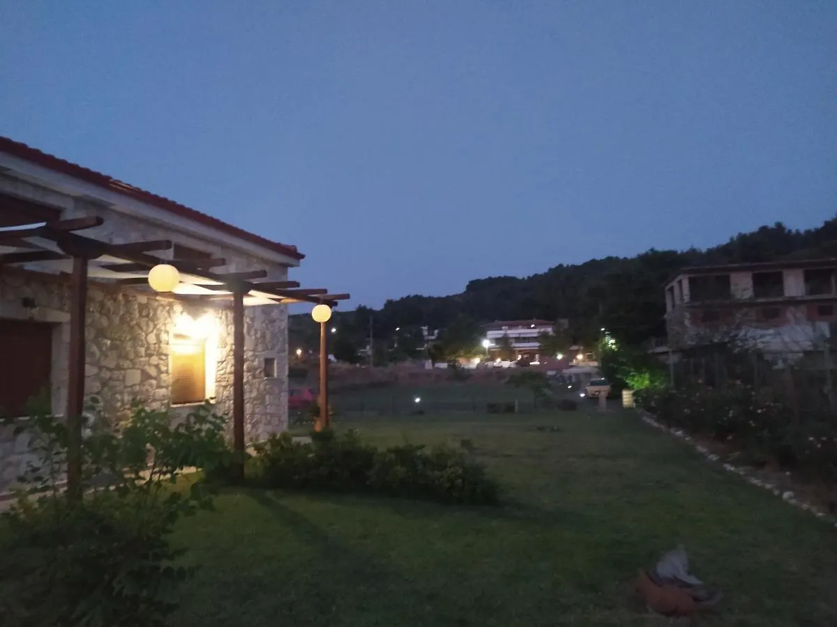 To Petrino Spiti Apartment Possidi