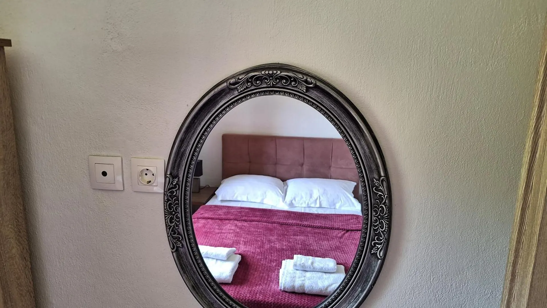 To Petrino Spiti Apartment Possidi Greece