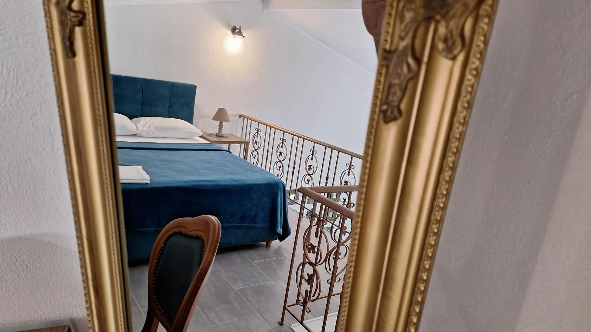 To Petrino Spiti Apartment Possidi